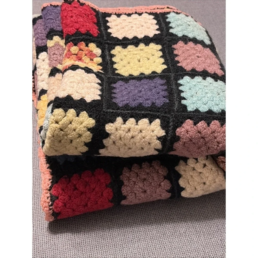VTG Granny Square Handmade Crotched Grandmacore BOHO Retro Style Afghan 53x45‎